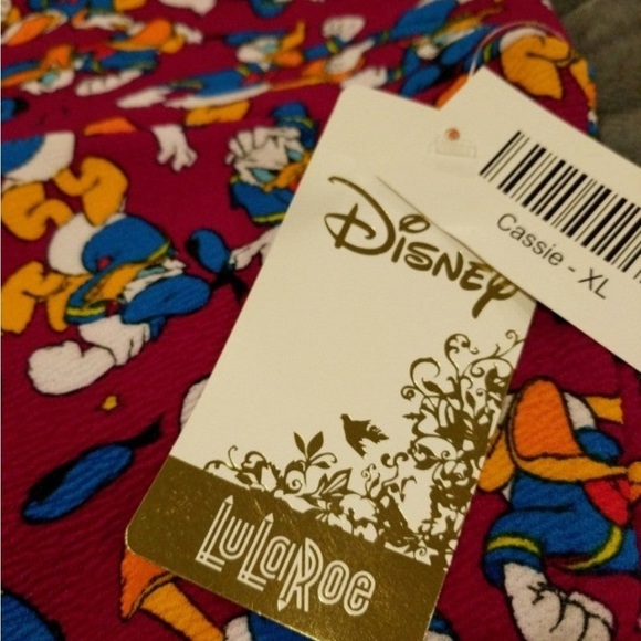 NWT LuLaRoe Disney Collection Donald Duck Print Cassie Skirt Size XL - Picture 4 of 5